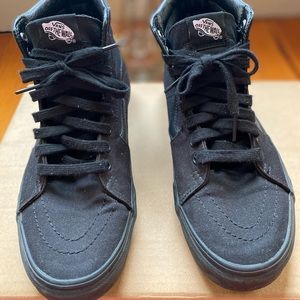 Mens/women’s Van sneakers